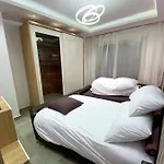 Luxury 3 Bedrooms 2 Bathrooms