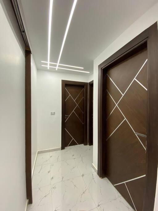 Luxury 3 Bedrooms 2 Bathrooms Apartment Cairo